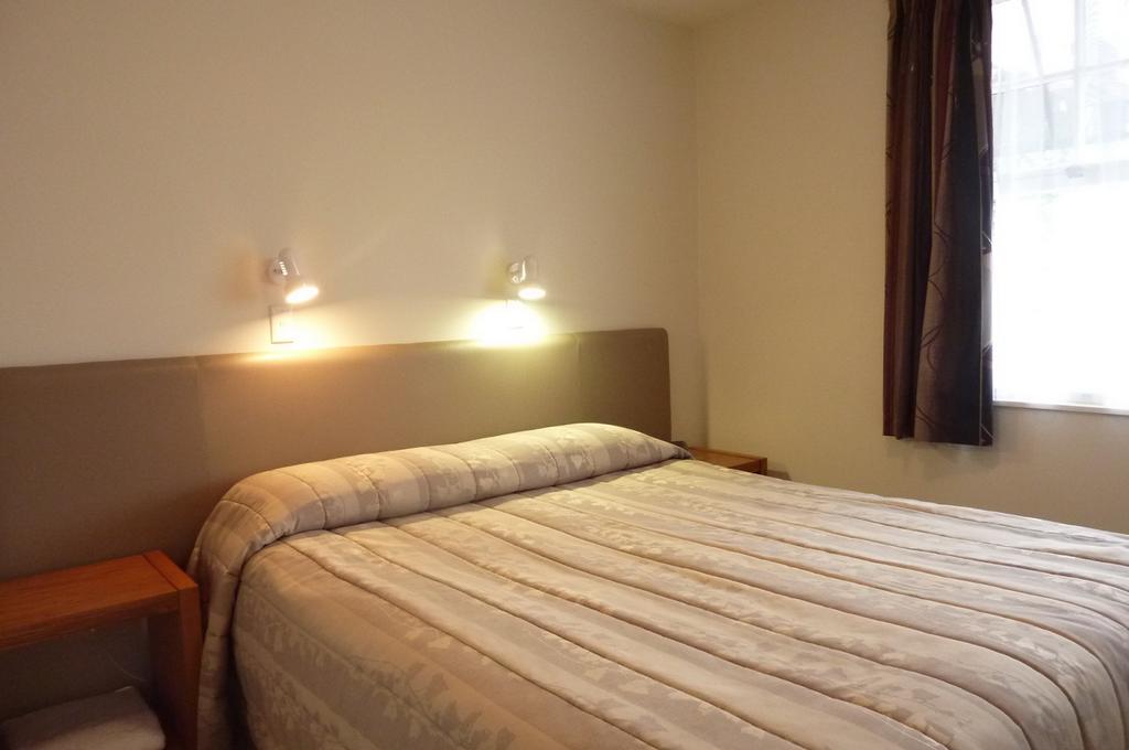 Colonial Inn Motel Крайстчёрч Номер фото
