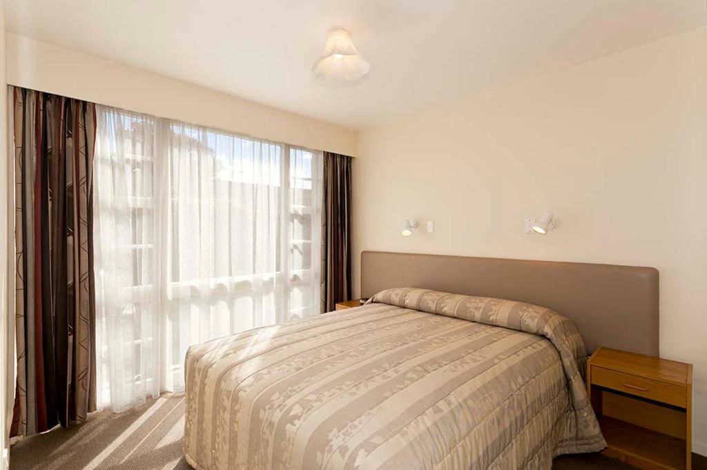 Colonial Inn Motel Крайстчёрч Экстерьер фото