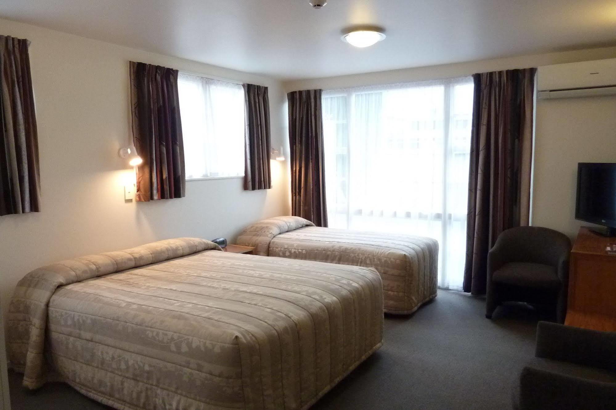 Colonial Inn Motel Крайстчёрч Экстерьер фото
